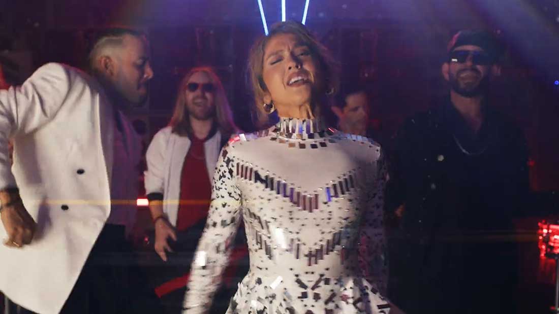 Red Hot Revolution for Wedding Reception Parties